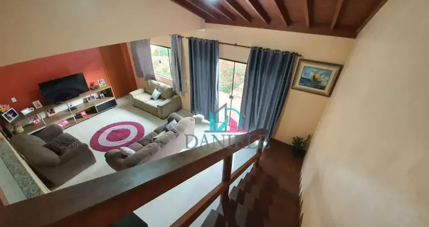 Casa com 3 quartos à venda na Rua Pedro Martini, --, Jardim Santa Angelina, Araraquara