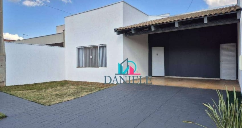 Casa térrea com 3 dormitórios localizada no condomínio Sollaris.
