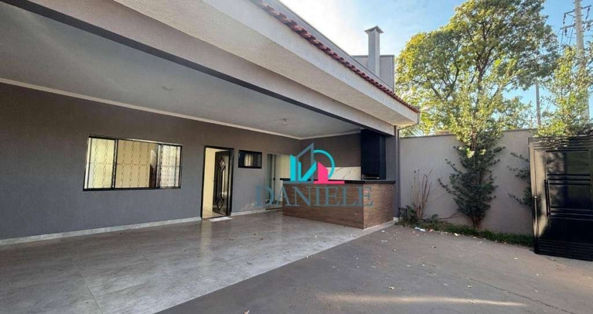 Sobrado com 3 dormitórios localizada no bairro Jardim Residencial Lupo II.