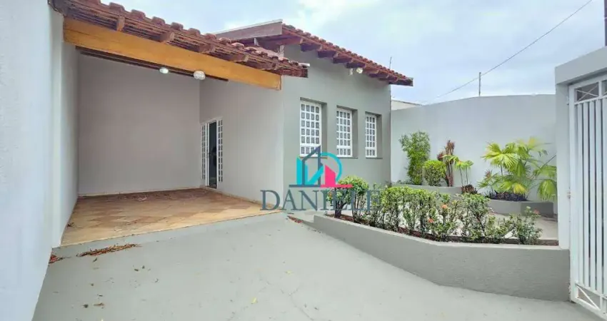 Casa térrea com 3 dormitórios localizada no bairro jardim morumbi.