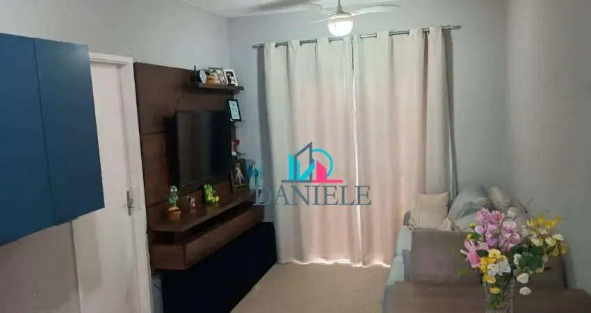 Casa térrea com 2 dormitórios localizada no condomínio villaggio do sol.