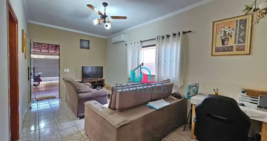 Casa com 2 quartos à venda na Rua Nicolas Fakhoury, --, Parque Residencial Vale do Sol, Araraquara