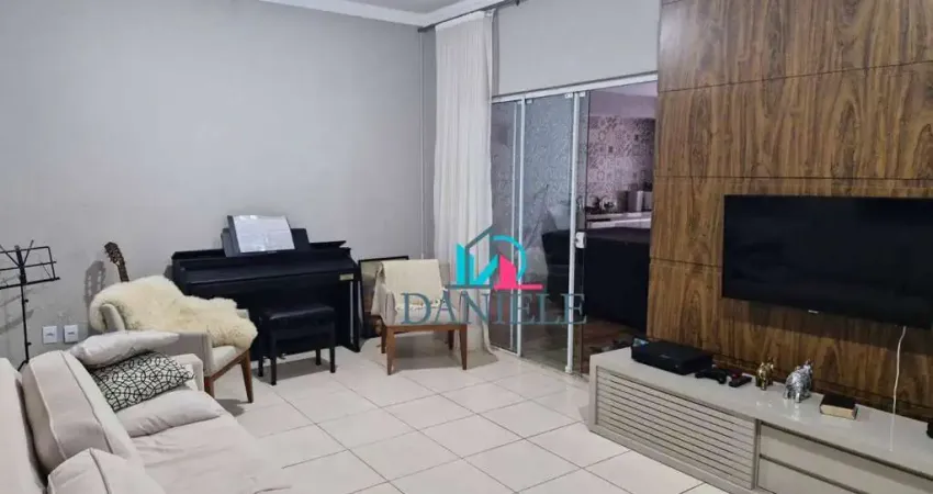 Casa com 4 quartos à venda na Avenida Luiza Helena de Barros, --, Vila Harmonia, Araraquara