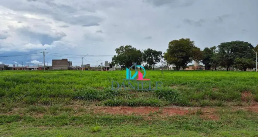 Terreno em condomínio fechado à venda no Residencial Village Damha, Araraquara