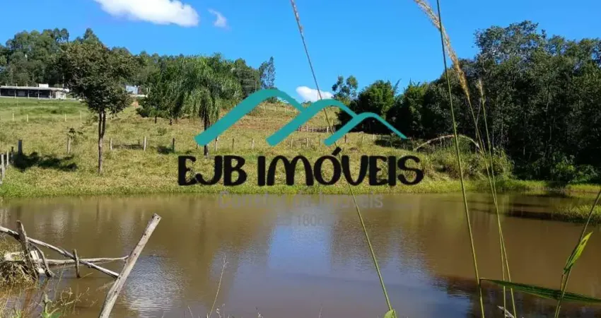 Chácara / sítio com 2 quartos à venda na Área Rural de Amparo, Amparo