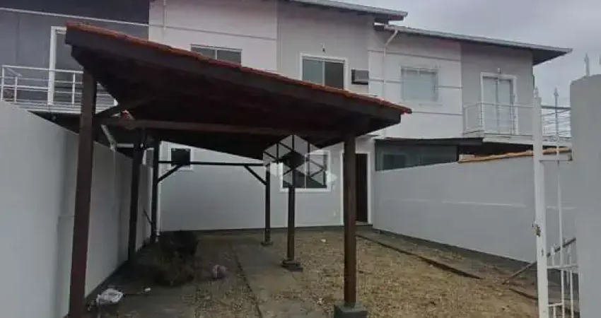 Casa sobrado, 02 quartos, à venda, bairro barra do aririú, palhoça sc.