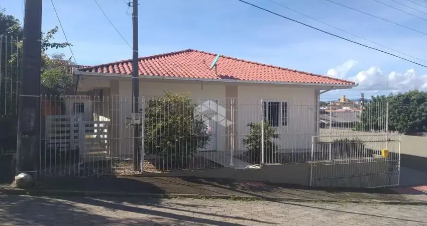 Casa 03 quartos, c/ suíte, à venda, no bairro de serraria - são josé - sc.