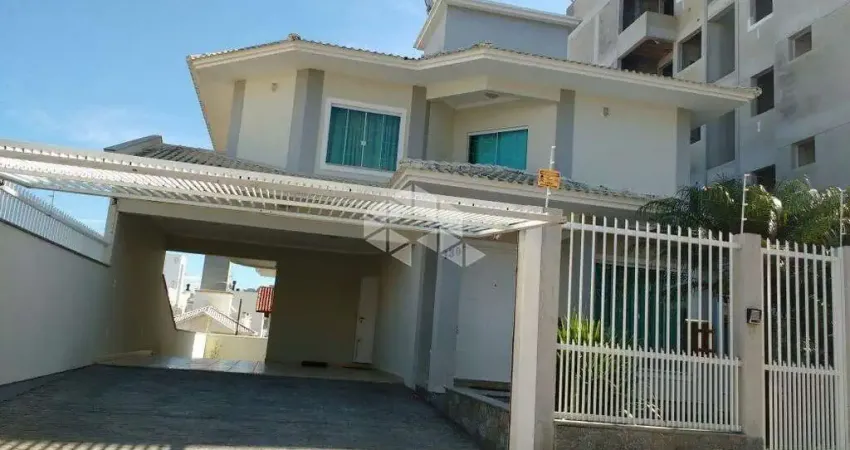 Casa com 3 quartos à venda na Rua Najla Carone Guedert, 130, Pagani, Palhoça