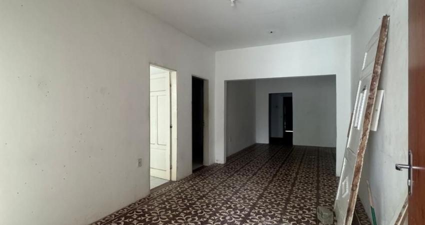 OPORTUNIDADE de comprar seu ponto comercial.