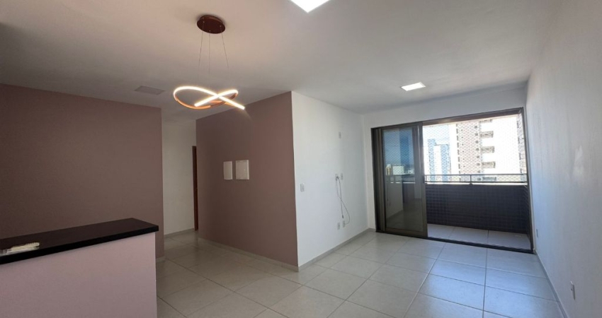 Apartamento com 3 quartos, sendo uma suíte na praia do Bessa