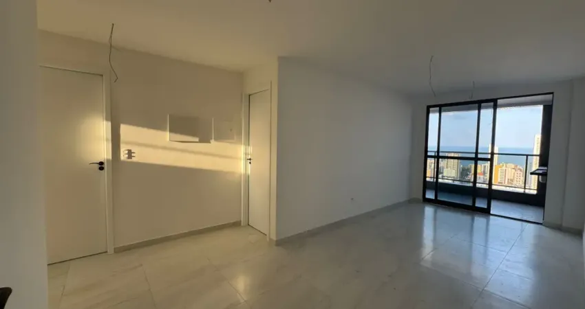 Apartamento em andar alto, VISTA MAR. Super ventilado e com varanda gourmet. Area de lazer completa, estilo clube.
