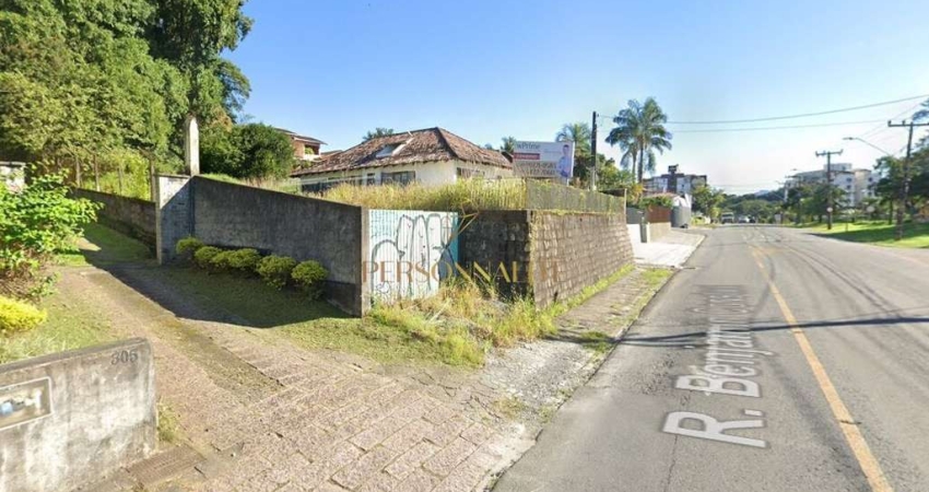 Terreno comercial e residencial em área nobre do bairro América.