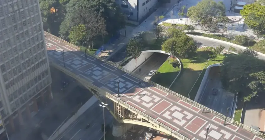 Kitnet / Stúdio à venda na Avenida Prestes Maia, 241, Centro, São Paulo