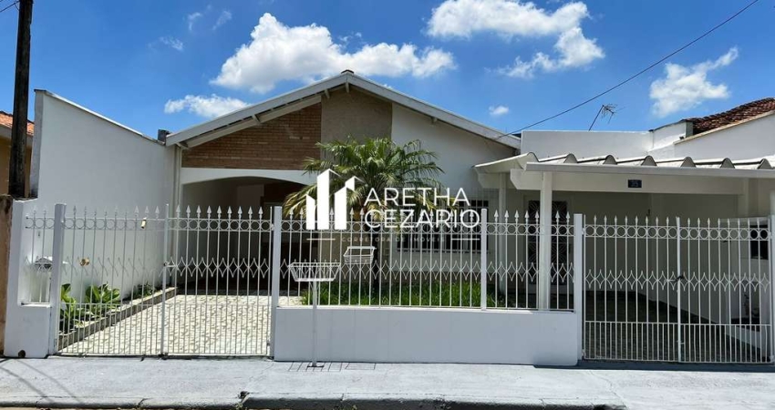 Casa com 05 Dormitórios sendo uma suíte à venda, 200m² Por R$680.000 - Jardim Independência - Taubaté - SP