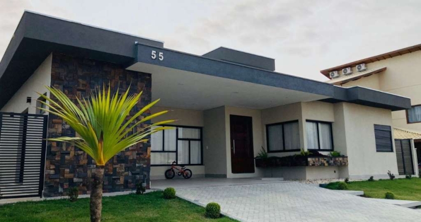 Linda Casa térrea no Condomínio Ecopark Bourbon, em Caçapava.