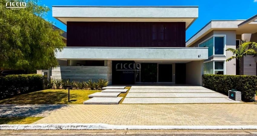 Sobrado Luxuoso - Muita Privacidade - 480 m² Útil - 3 SUÍTES (*Sala revers. 4º Suíte) + Escritório. Cond. Jardim do Golfe 3 - Com Elevador 4  Vagas