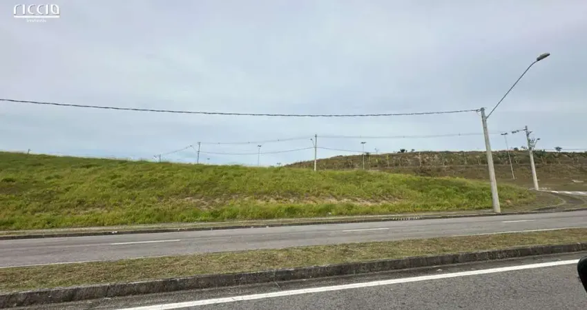 Terreno à venda no Recanto da Baronesa em SJC com 1.464m2