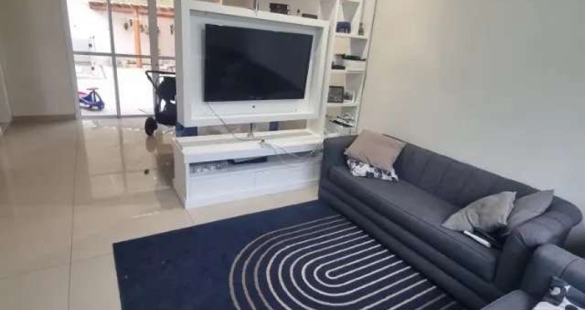 Casa no Urbanova com 3 Dormitórios, sendo 1 suite com closet