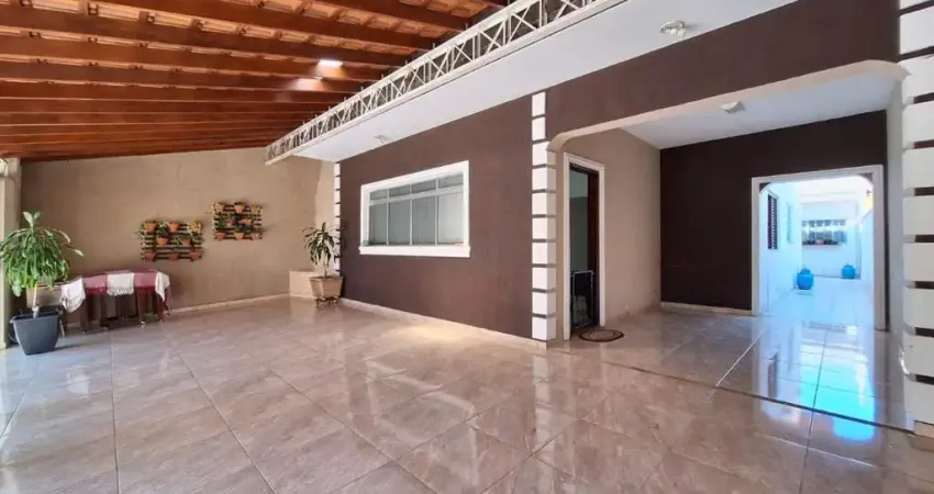 Casa Sobrado de lote inteiro, com edícula . rua sem saída no Bosque dos Eucaliptos