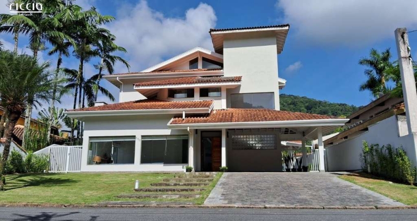 Casa Sobrado de Alto Padrão à Venda - Condomínio Tabatinga, Caraguatatuba