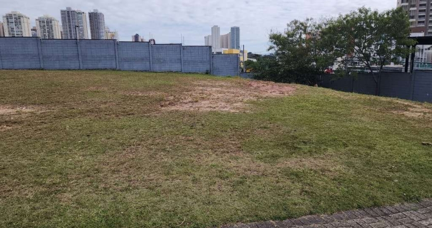 Terreno no Jardim Aquárius com 544 m2  leve aclive  ótima localização.