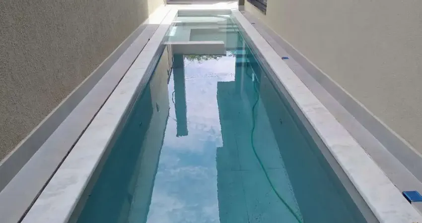 Casa à venda com 4 suítes no Condomínio Malibu  em Caçapava