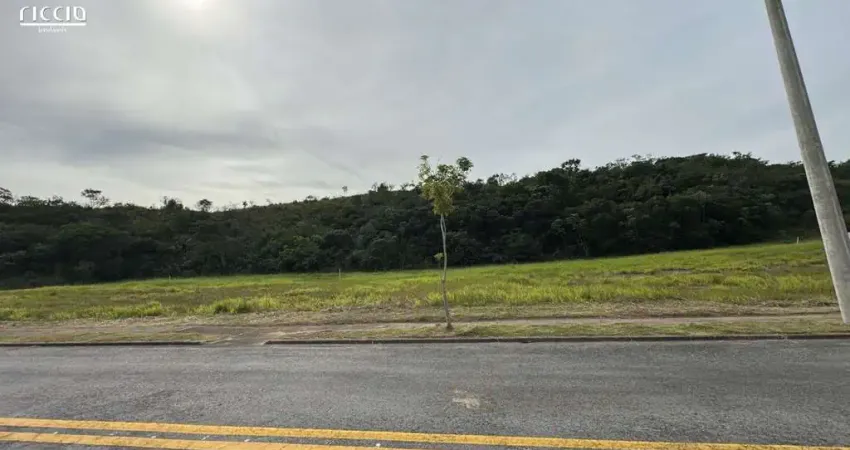 Terreno à venda com 773,84 m² no Condomínio Recanto da Baronesa em São José dos Campos