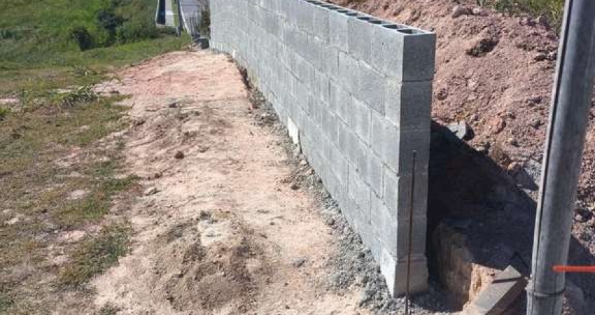 Terreno a venda localizado no Condomínio Mirante Cambuí com 250m²