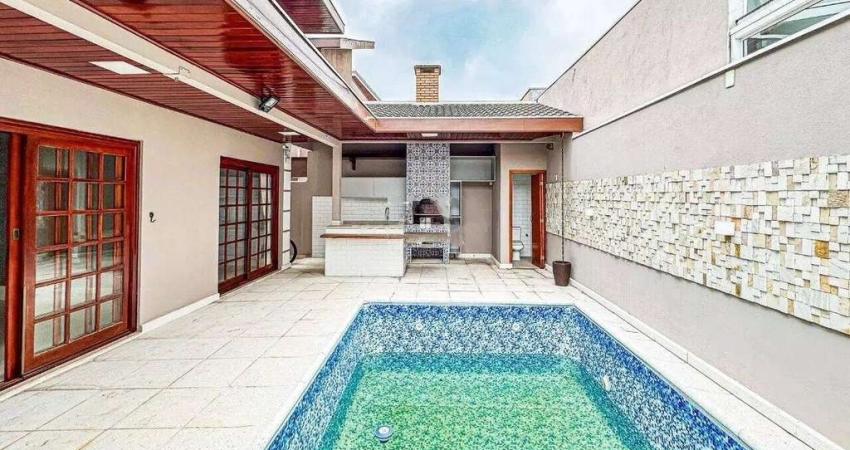 Casa com 3 suítes e piscina em Condominio Altos da Serra 3 - Urbanova