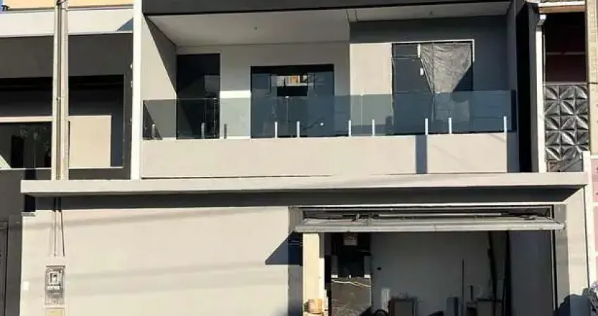 Casa a venda no portal dos pássaros, com 3 dormitórios, sendo 1 suíte, com piscina e área gourmet!