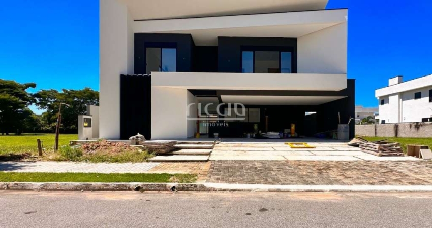 Com Renda - Sobrado 420 m² Pronta para Morar Cond. Jardim do Golfe 4 Suítes, Infra p/ Elevador - PRONTA PARA MORAR