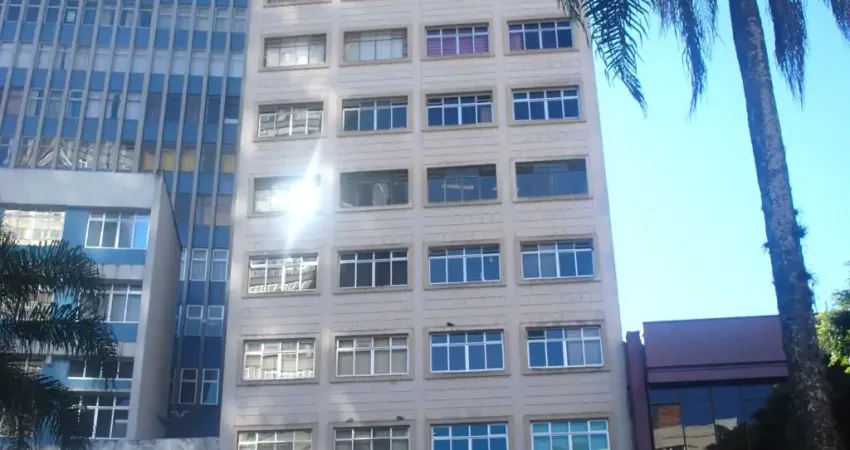 Sala comercial com 4 salas para alugar na Praça Zacarias, 36, Centro, Curitiba