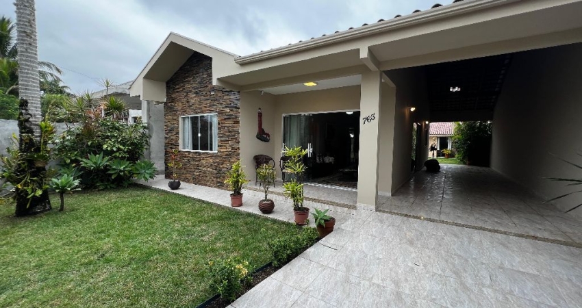 Linda Casa em Betaras