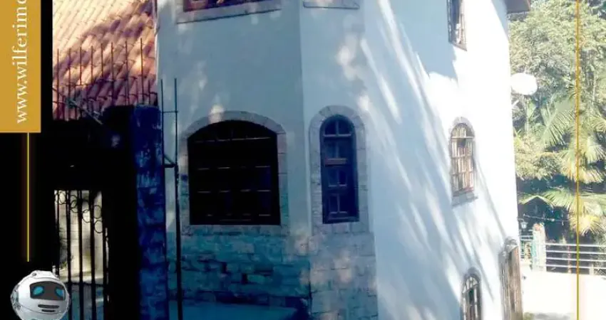 Casa com 4 quartos à venda na Rua Batista Pessine, Santa Cândida, Curitiba