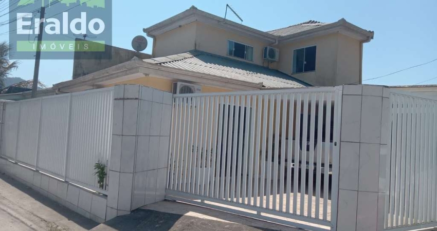 Casa com 3 quartos à venda na Rua Santa Maria, Mat, Vila Nova, Matinhos