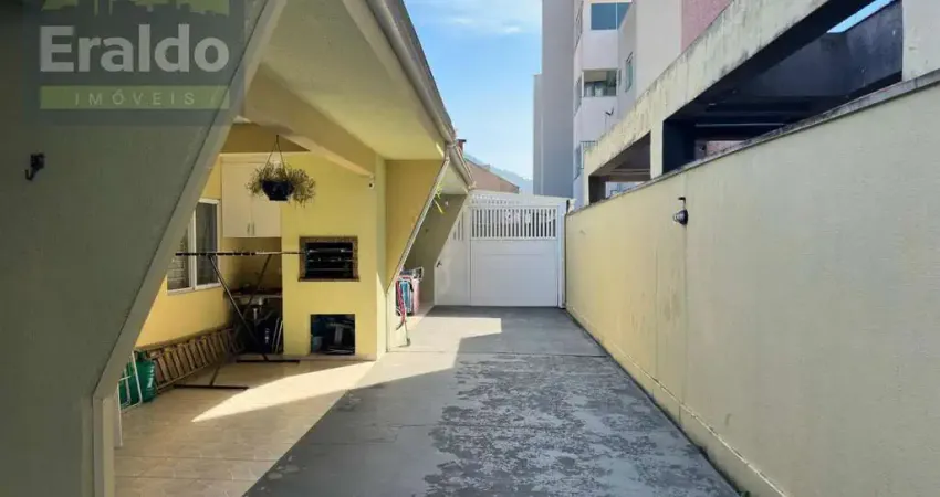 Casa com 2 quartos à venda na Rua Valdir Müller, 1275, Caiobá, Matinhos