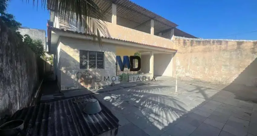Casa à venda em Itaboraí, Centro, com 2 quartos, 200m²