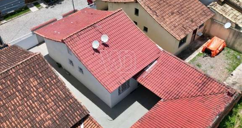 Vendo casa em condomínio - 2 quartos - churrasqueira