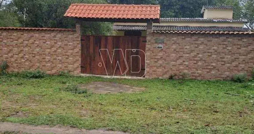 Sítio à venda em guapimirim, vale das pedrinhas, com 2 quartos