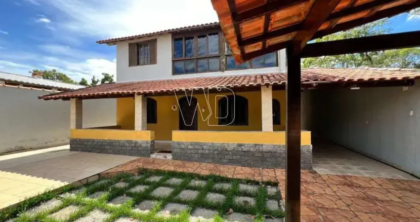 Casa com 4 quartos para alugar na Rua Cinquenta e Sete, Jardim Atlântico Central (Itaipuaçu), Maricá