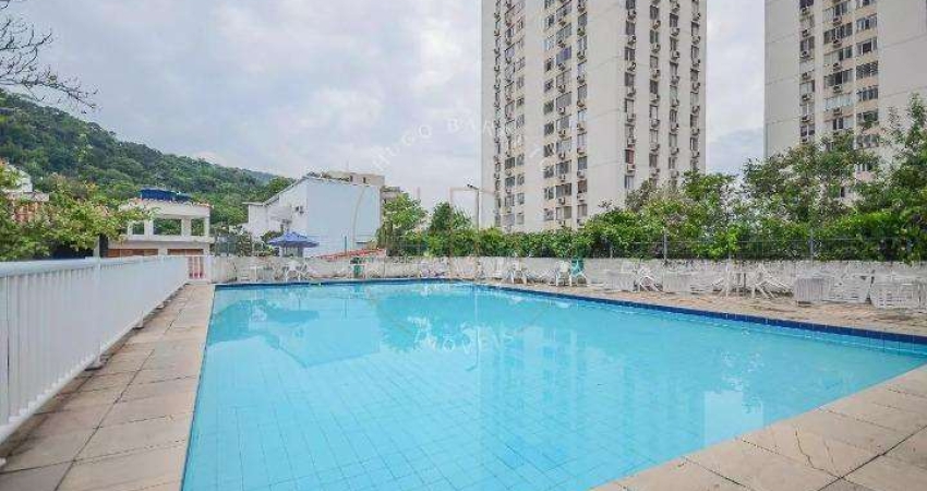 Apartamento 3 Quartos 3 Banheiros e 1 Vaga de garagem. Rua Mário Portela - Laranjeiras