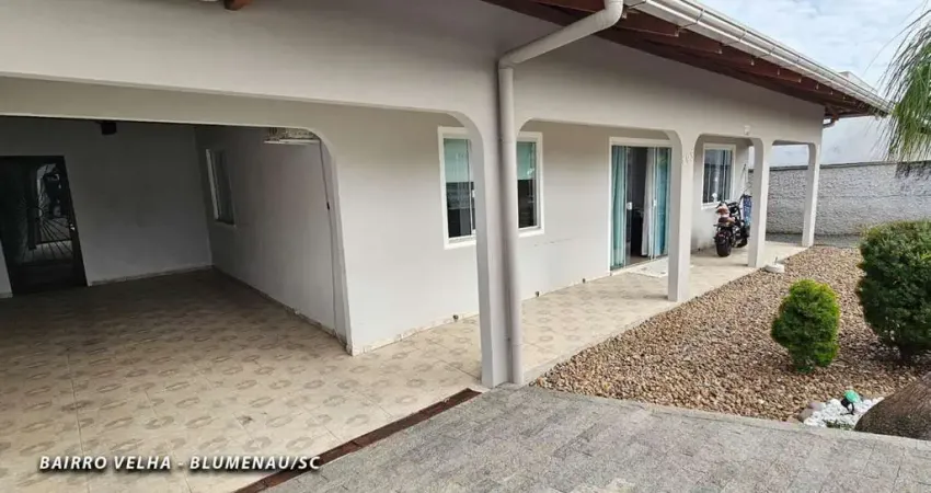 Casa com 3 quartos à venda no Velha Central, Blumenau 