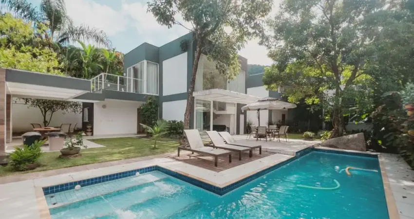 EXCELENTE CASA COM 5 SUÍTES RESERVA DO ITANHANGÁ BARRA DA TIJUCA
