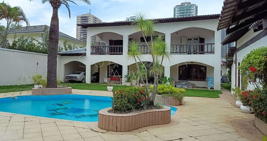 Casa com 6 dormitórios à venda, 666 m² por R$ 4.950.000,00 - Barra da Tijuca - Rio de Janeiro/RJ