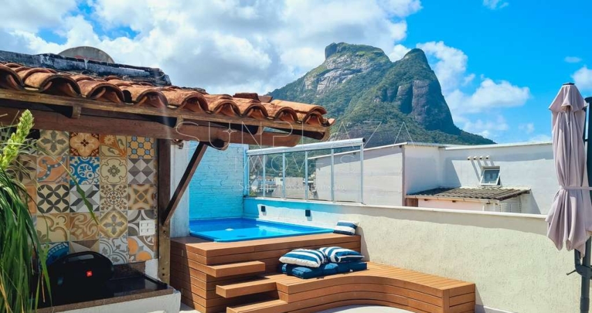 Cobertura Exclusiva no Jardim Oceânico com Vista para a Pedra da Gávea e Piscina Privativa