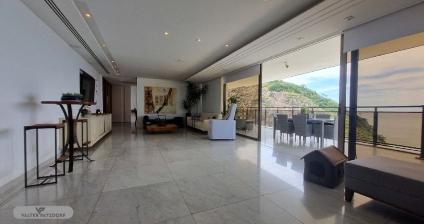 Apartamento à venda na Avenida Atlântica, Leme – Frente Mar, 3 Quartos, 4 Vagas, Vista Maravilhosa da Pedra do Leme