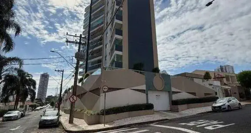 Lindo Apartamento com 137m²de área útil, localização privilegiada.