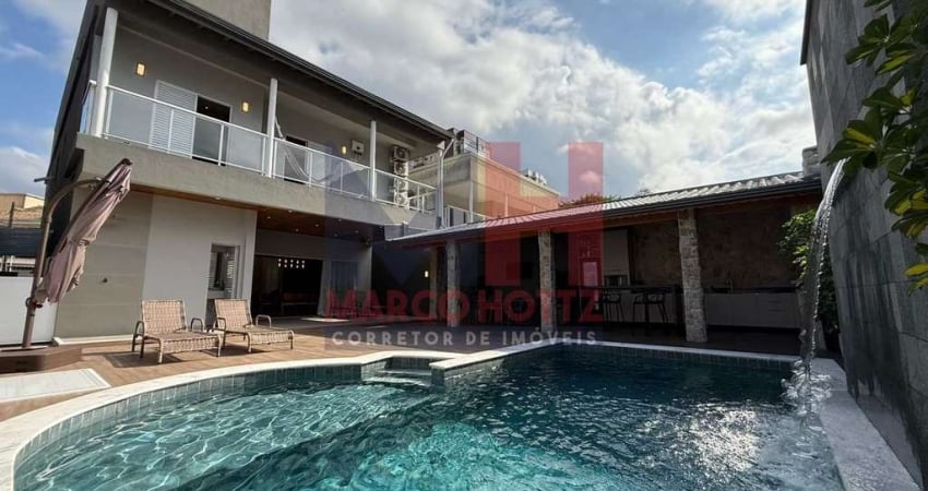 Sobrado com 5 quartos, Canto do Forte, Praia Grande - R$ 5.5 mi, Cod: 207657