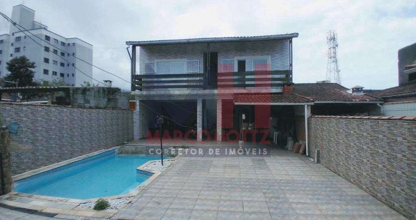 Sobrado a venda com 6 quartos no Solemar - Cod: 207665