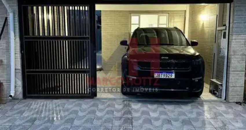 Casa à venda na Rua Rio de Janeiro, 247, Centro, Mongaguá